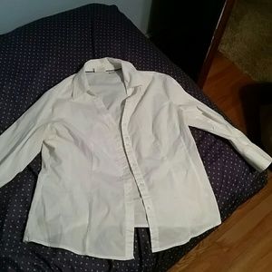 White Lee button up with 3/4 sleeves